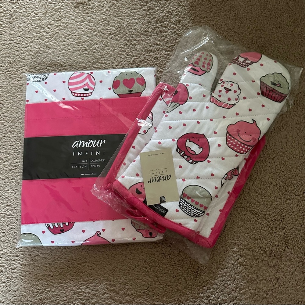Amour Infini Pink Cupcake Kitchen Accessories